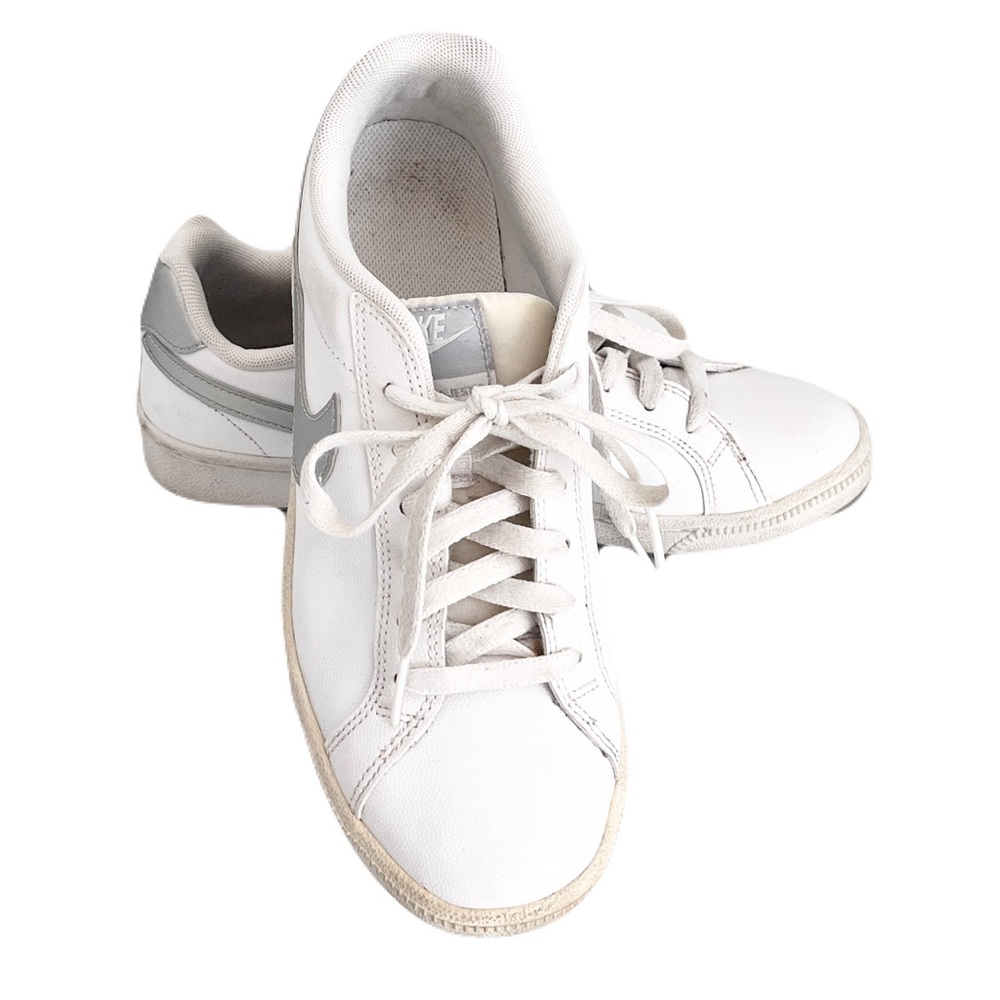 Nike White 454256 ‘Court Majestic’ Silver Sneakers, Size 8